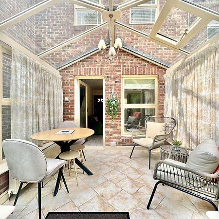 Cherry Blossom Cottage Йорк Экстерьер фото